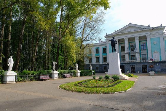 Адамская школа открывает набор ребят для проживания в пришкольном интернате с круглосуточным пребыванием